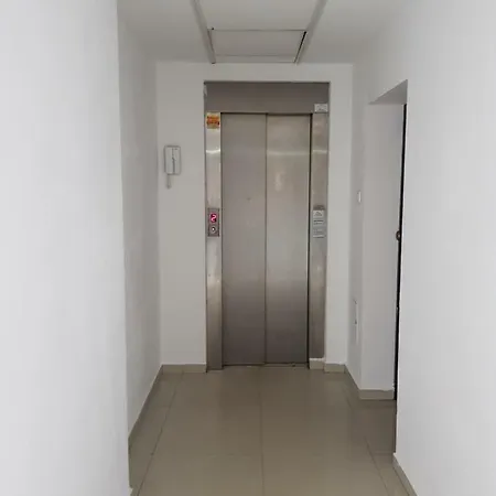 Cozy&elegant New In Apartment *